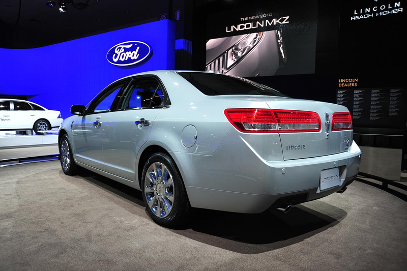 Illustration for article titled 2010 Mercury Milan, Hybrid And Lincoln MKZ: Live Cars For The Pulse-Free